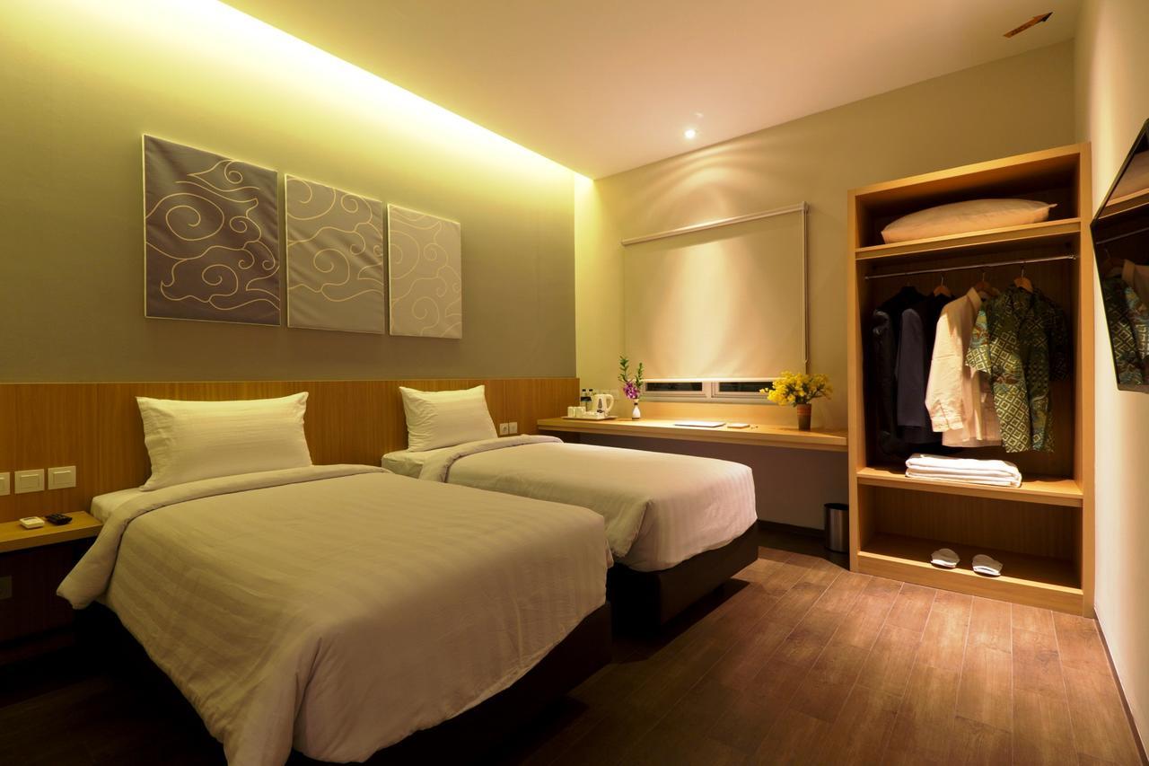 Vinotel Cirebon Buitenkant foto