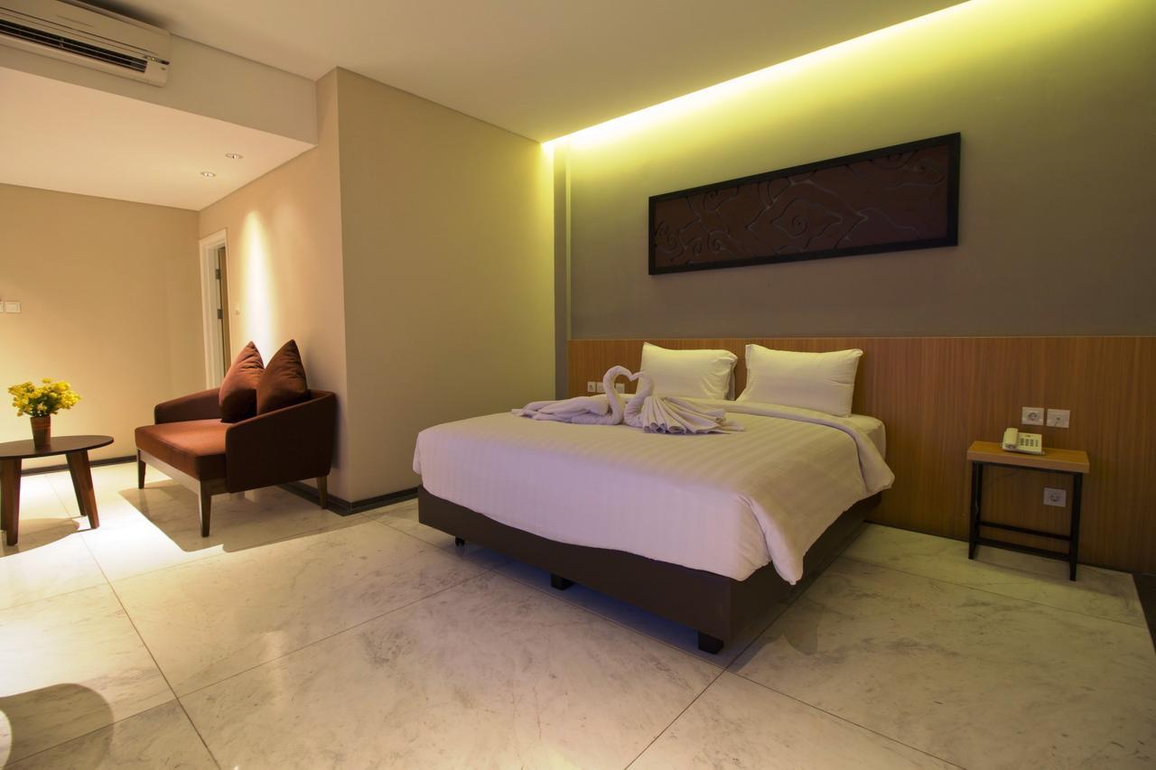 Vinotel Cirebon Buitenkant foto