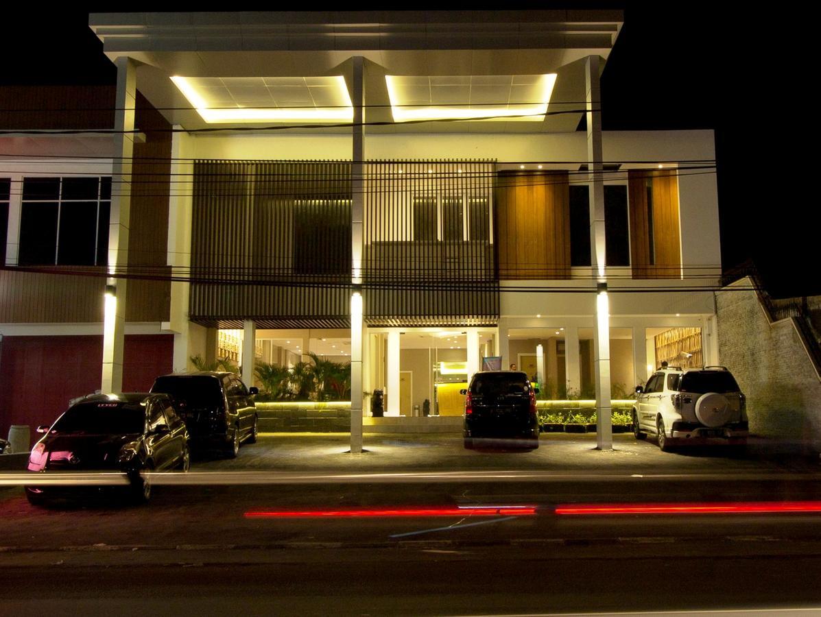 Vinotel Cirebon Buitenkant foto